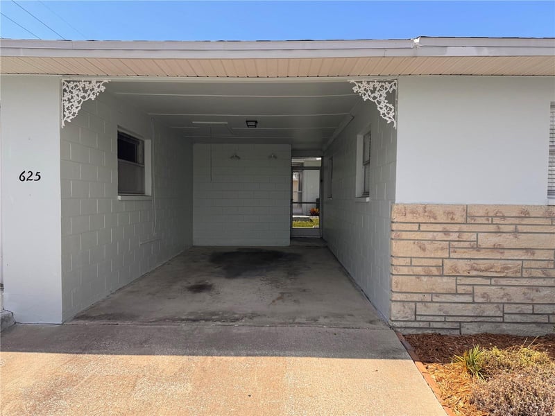 12400 Park Blvd #625, Seminole, FL 33772