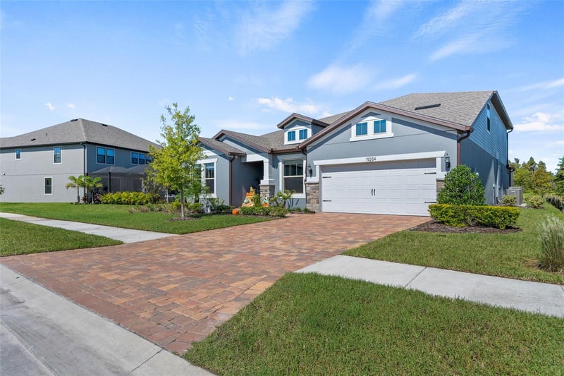 19284 Briarbrook Dr, Tampa, FL 33647