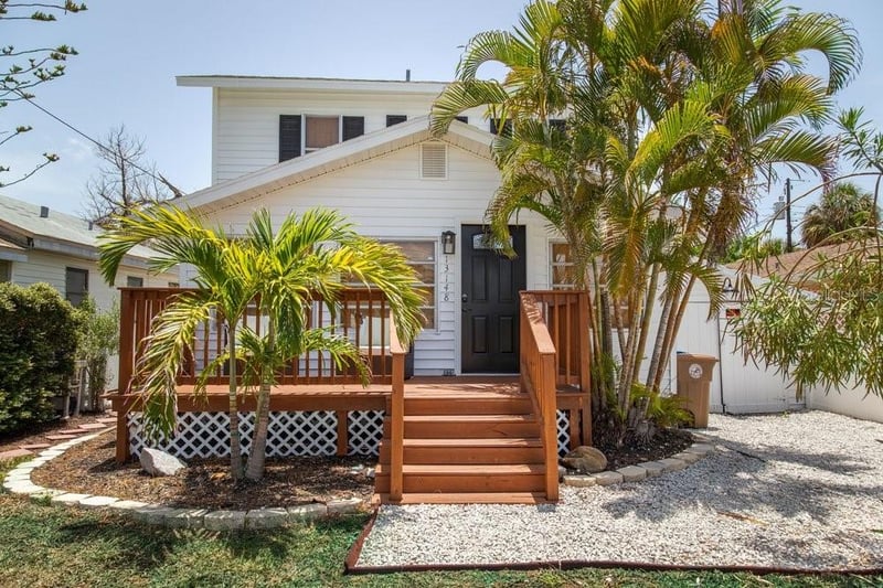 13148 3rd St, St Petersburg, FL 33708