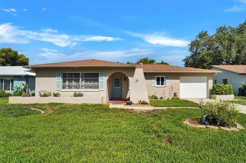 10815 Teer Ln, Port Richey, FL 34668
