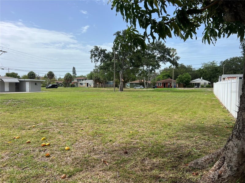 526 14th Ave, St Petersburg, FL 33701