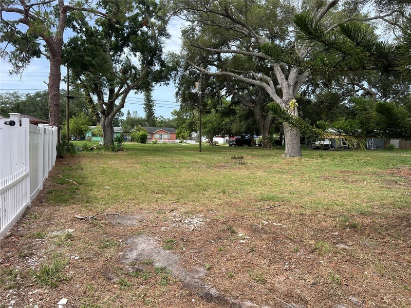 526 14th Ave, St Petersburg, FL 33701