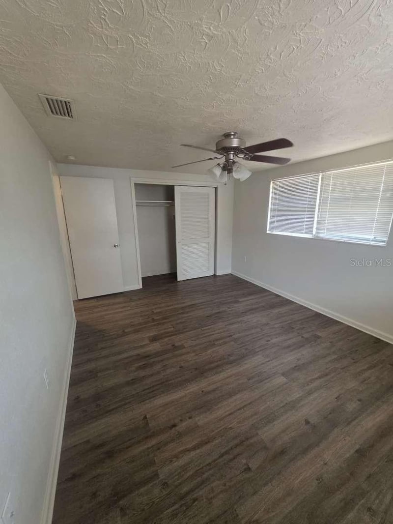 6047 9th Ave, New Port Richey, FL 34653