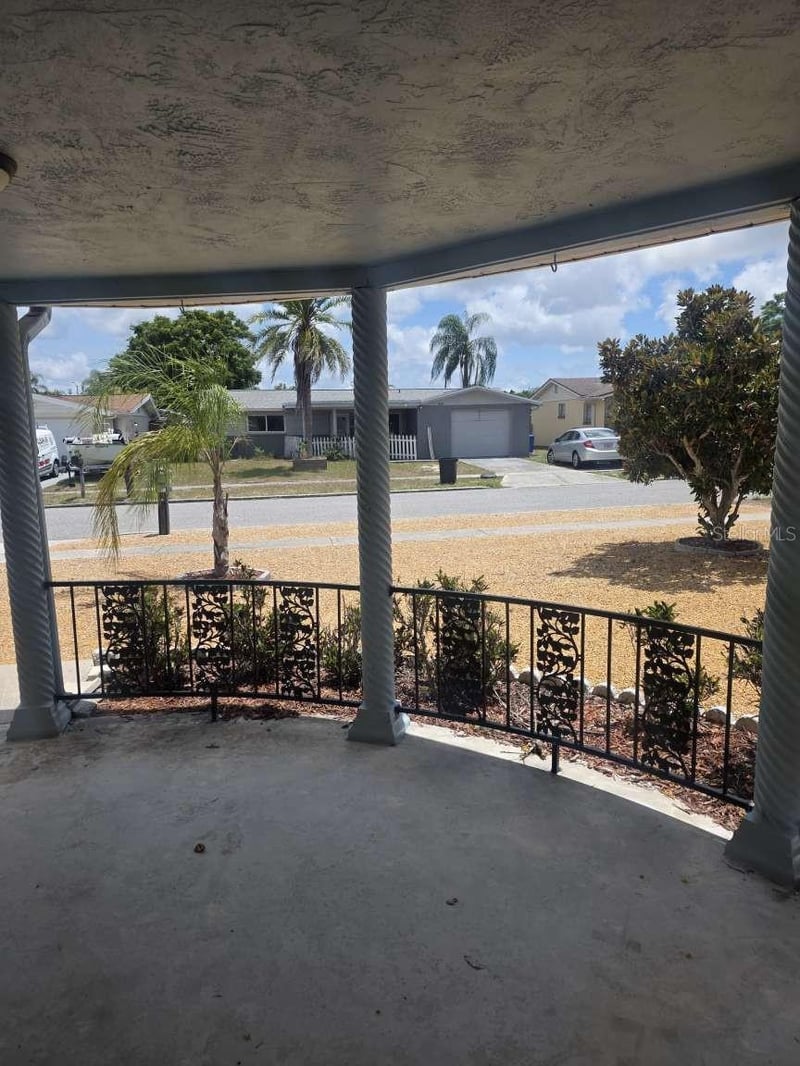 6047 9th Ave, New Port Richey, FL 34653