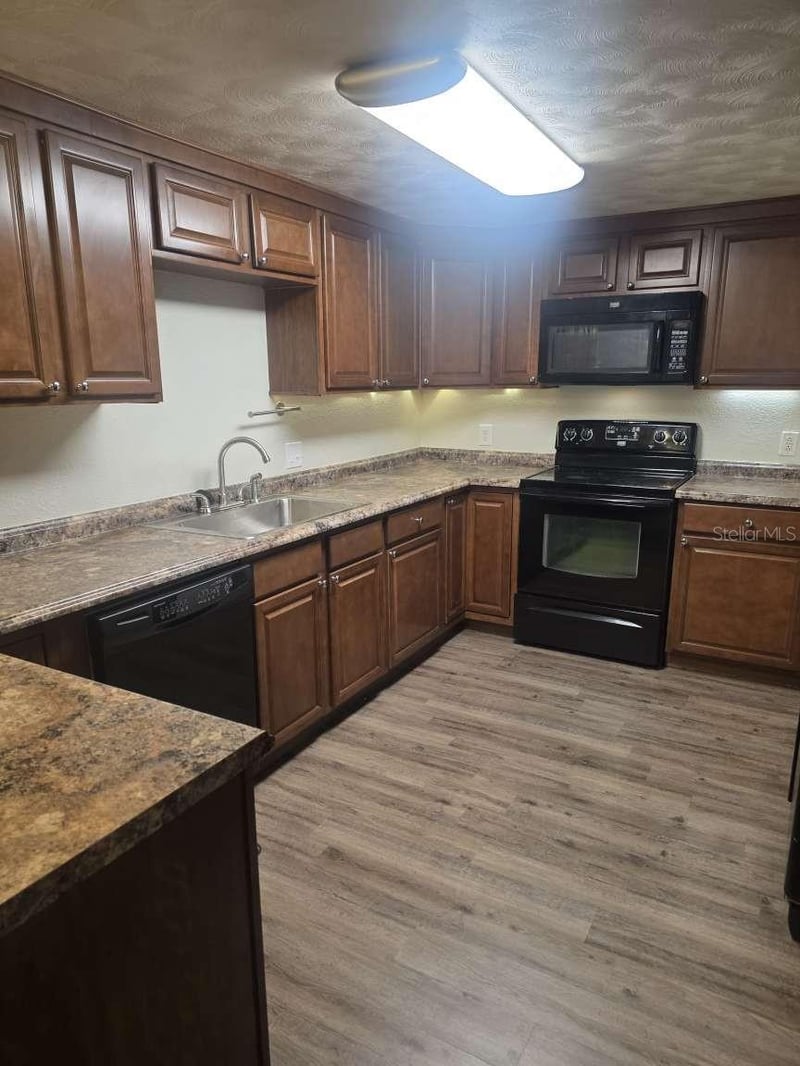 6047 9th Ave, New Port Richey, FL 34653