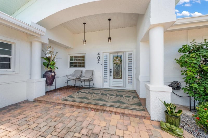 407 Harbor View Ln, Largo, FL 33770