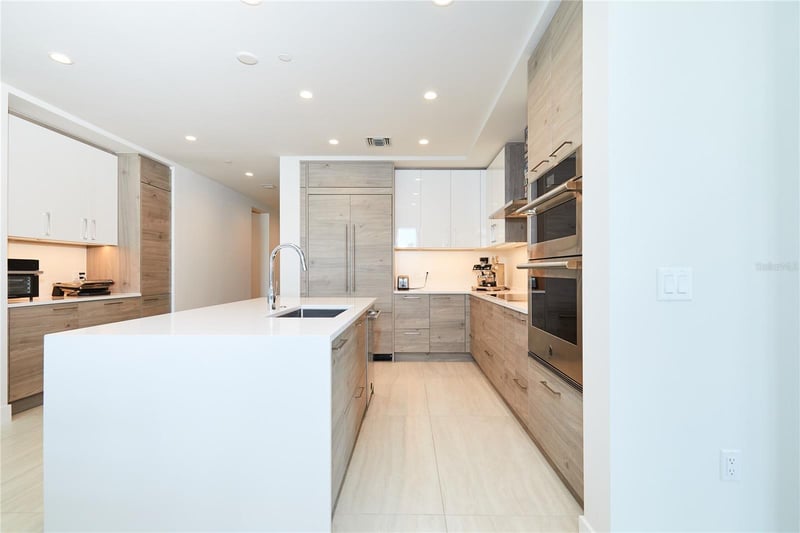 301 1st St #804, St Petersburg, FL 33701
