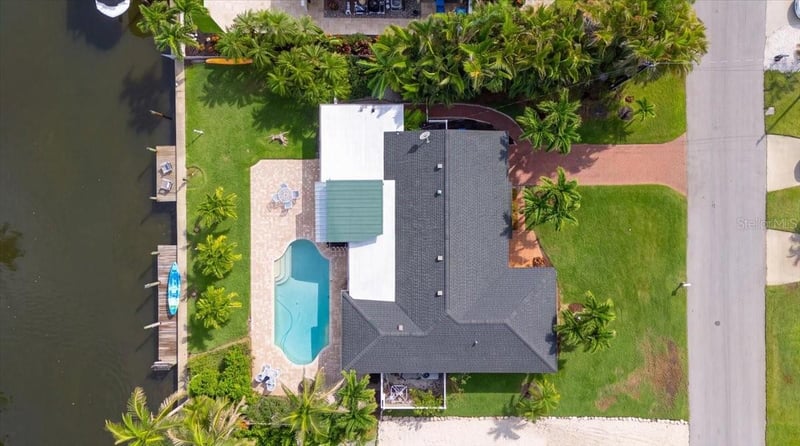508 83rd St, Holmes Beach, FL 34217