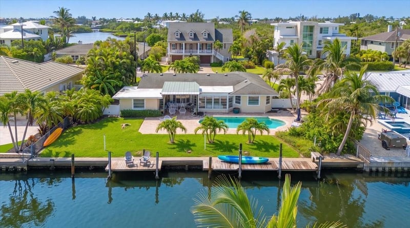 508 83rd St, Holmes Beach, FL 34217