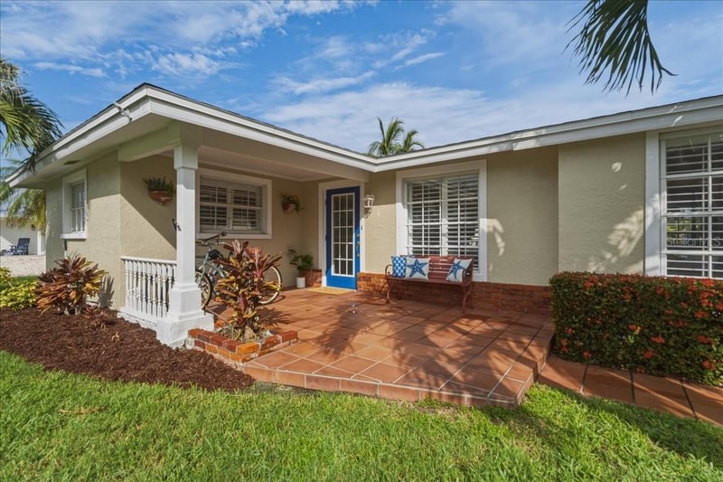 508 83rd St, Holmes Beach, FL 34217