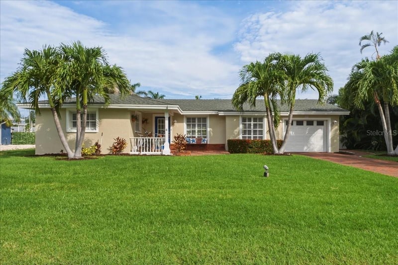 508 83rd St, Holmes Beach, FL 34217