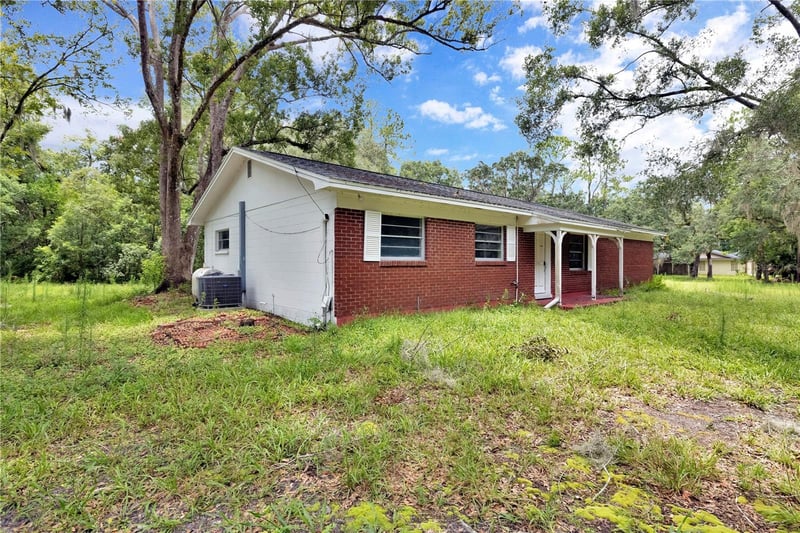 11916 Davis Rd, Tampa, FL 33637