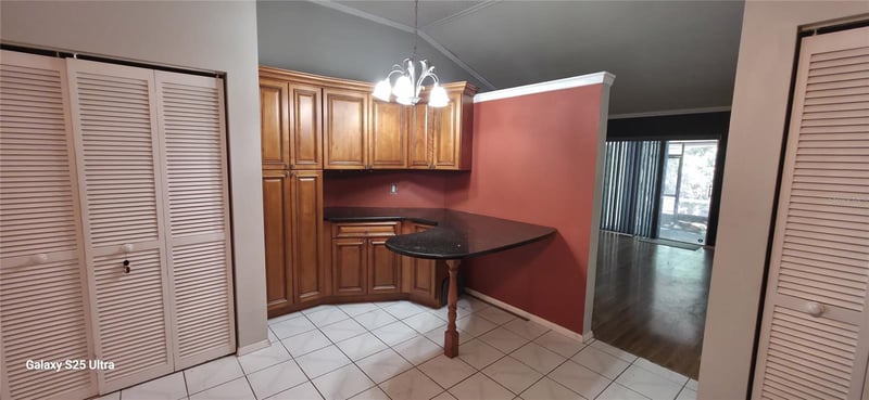 3205 Laurel Dale Dr, Tampa, FL 33618