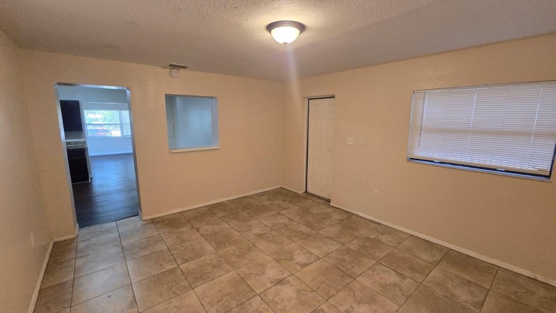 14857 Sunset Dr, Largo, FL 33774