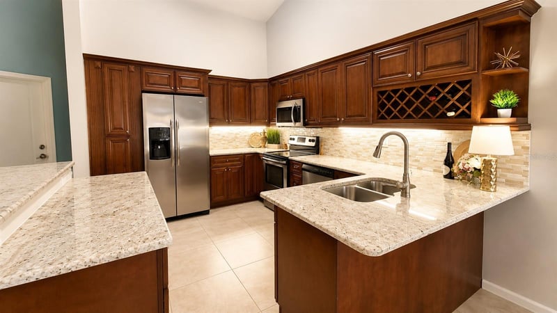 785 Centerwood Dr, Tarpon Springs, FL 34688