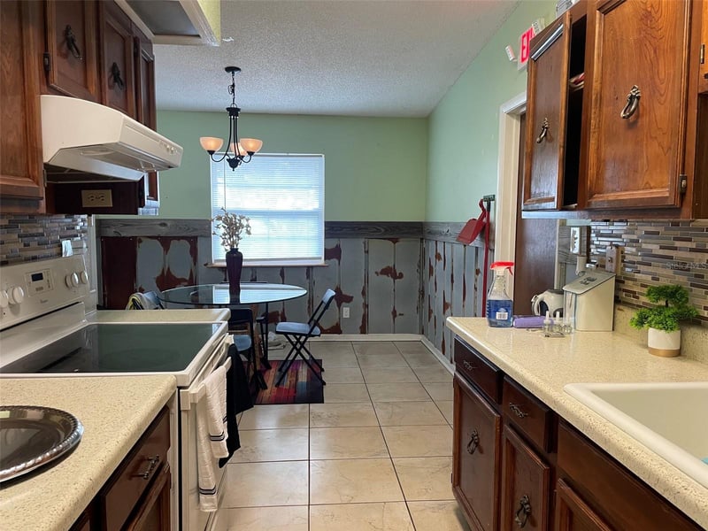 1601 Stephens Rd, Ruskin, FL 33570