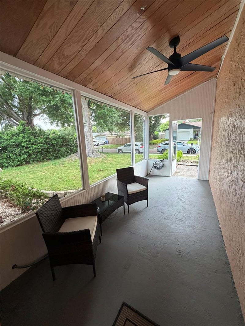 2206 Pavilion Pl, Brandon, FL 33511