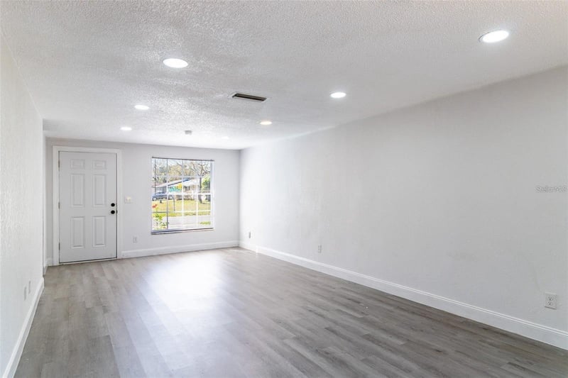 3432 Danny Bryan Blvd, Tampa, FL 33619