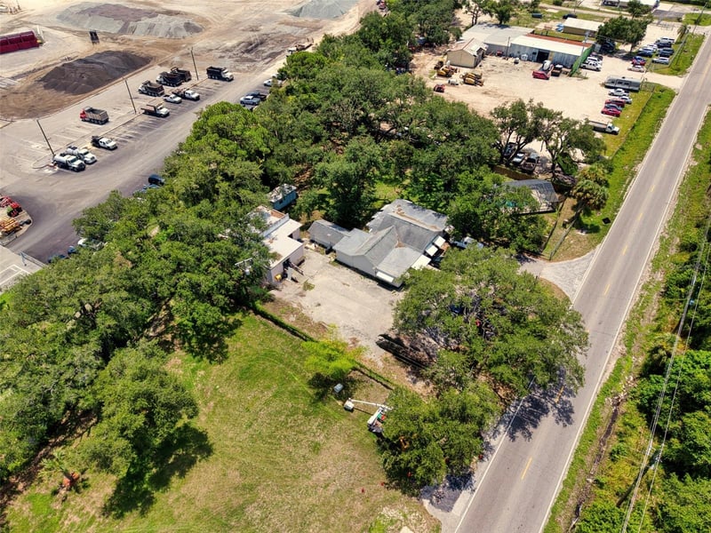 4815 15th St, Bradenton, FL 34203