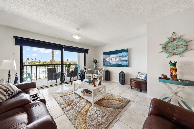 3111 Pass A Grille Way #110, St Petersburg, FL 33706