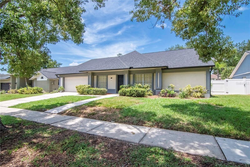 2608 Berryvine Pl, Valrico, FL 33596