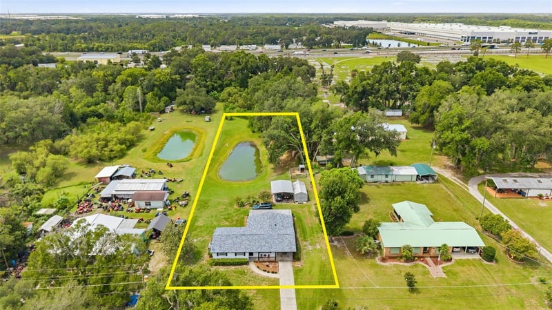 3825 Swindell Rd, Plant City, FL 33565