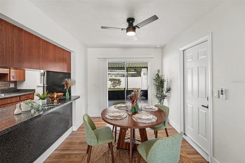 9036 109th Ter, Seminole, FL 33777