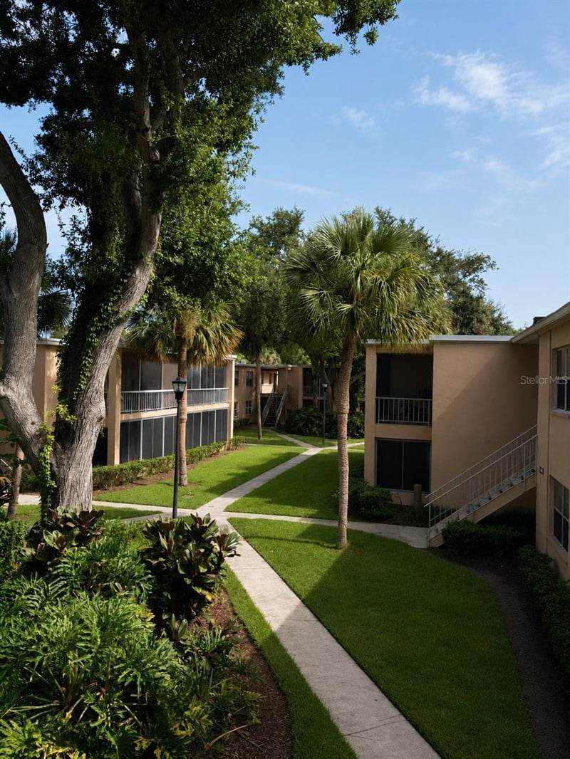 4701 Christa Ct #341, Tampa, FL 33614