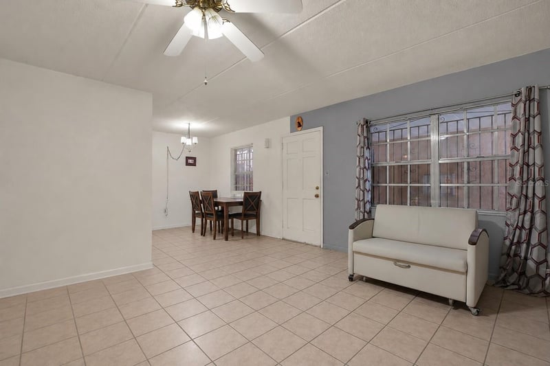 4701 Christa Ct #341, Tampa, FL 33614