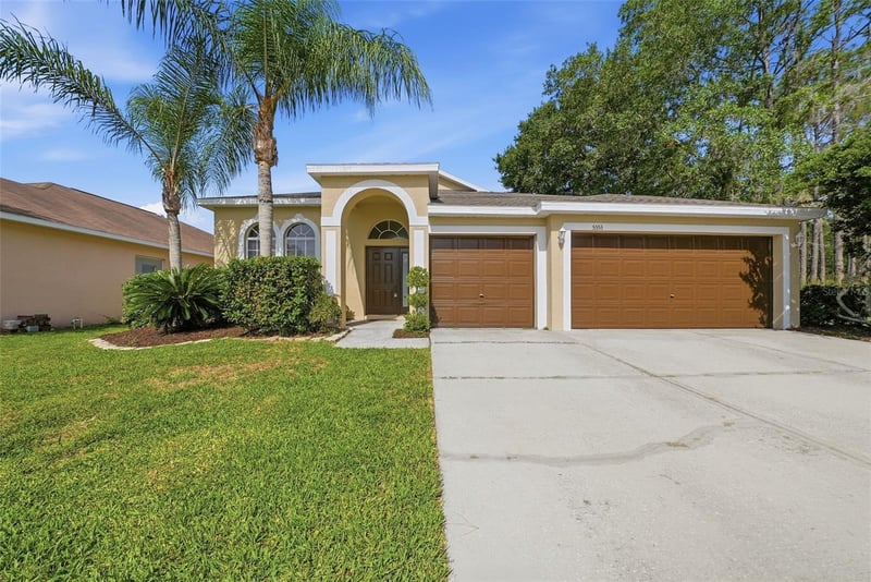 5553 Braddock Dr, Zephyrhills, FL 33541