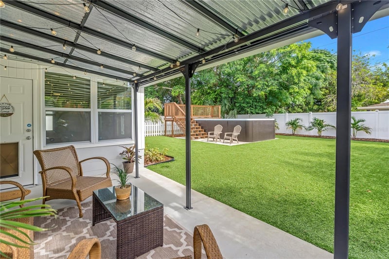 1165 66th Ave, St Petersburg, FL 33705