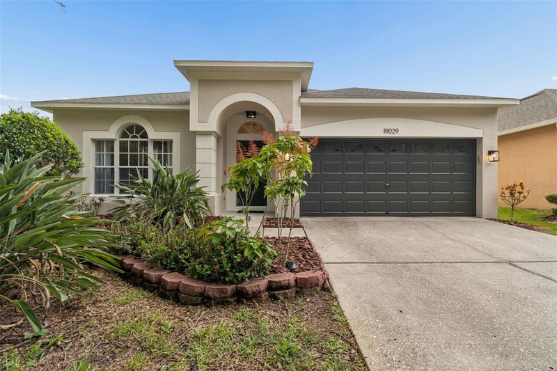 19029 Chemille Dr, Lutz, FL 33558