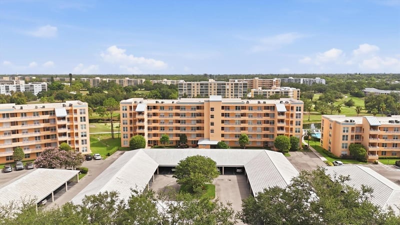 4550 Pinebrook Cir #403, Bradenton, FL 34209