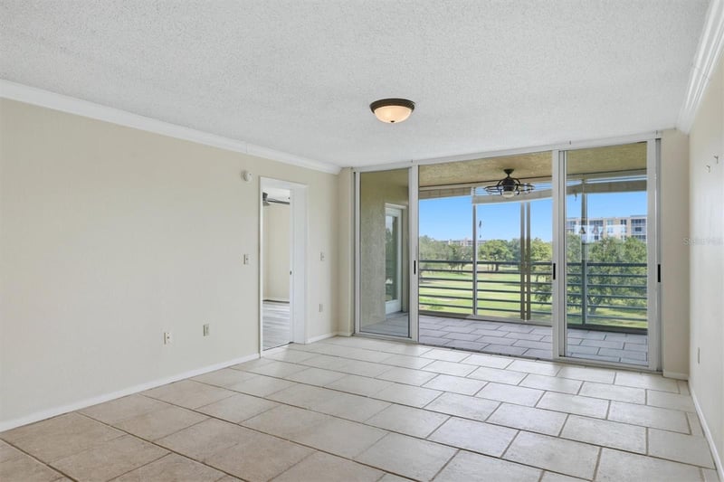 4550 Pinebrook Cir #403, Bradenton, FL 34209
