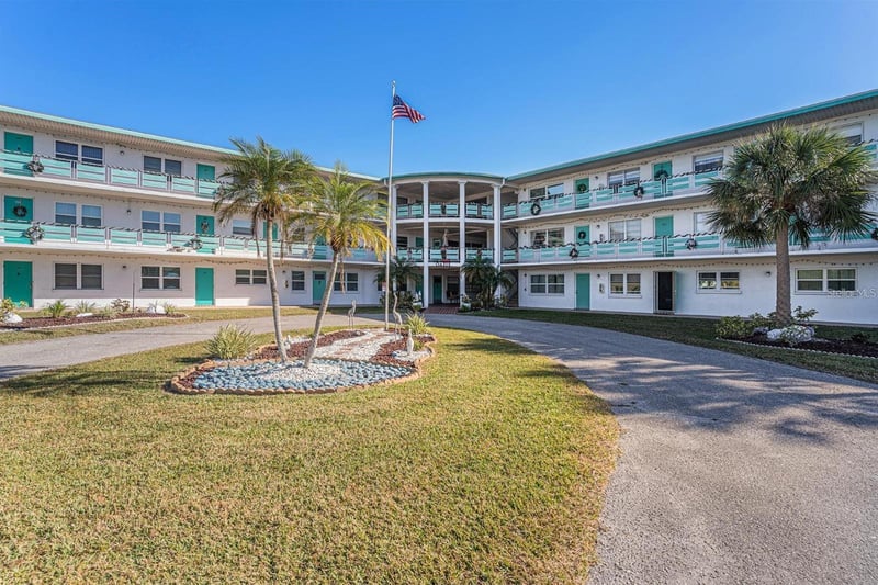 1900 59th Ave #210, St Petersburg, FL 33714