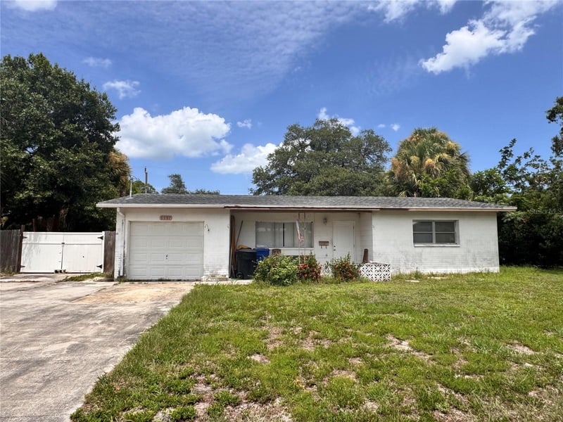 5597 Pershing St, St Petersburg, FL 33703