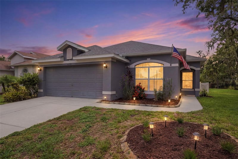 9240 Creedmoor Ln, New Port Richey, FL 34654