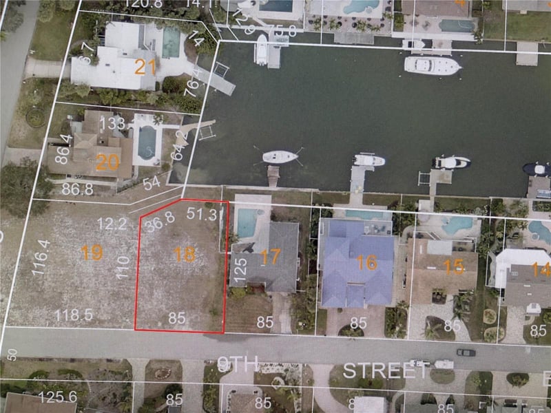 9 Th St, Tierra Verde, FL 33715