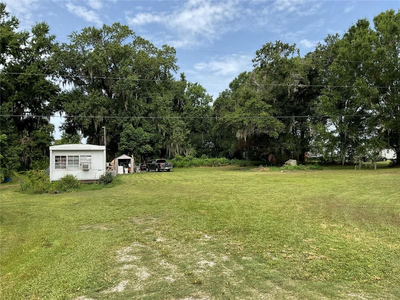 3406 Holloway Rd, Plant City, FL 33567