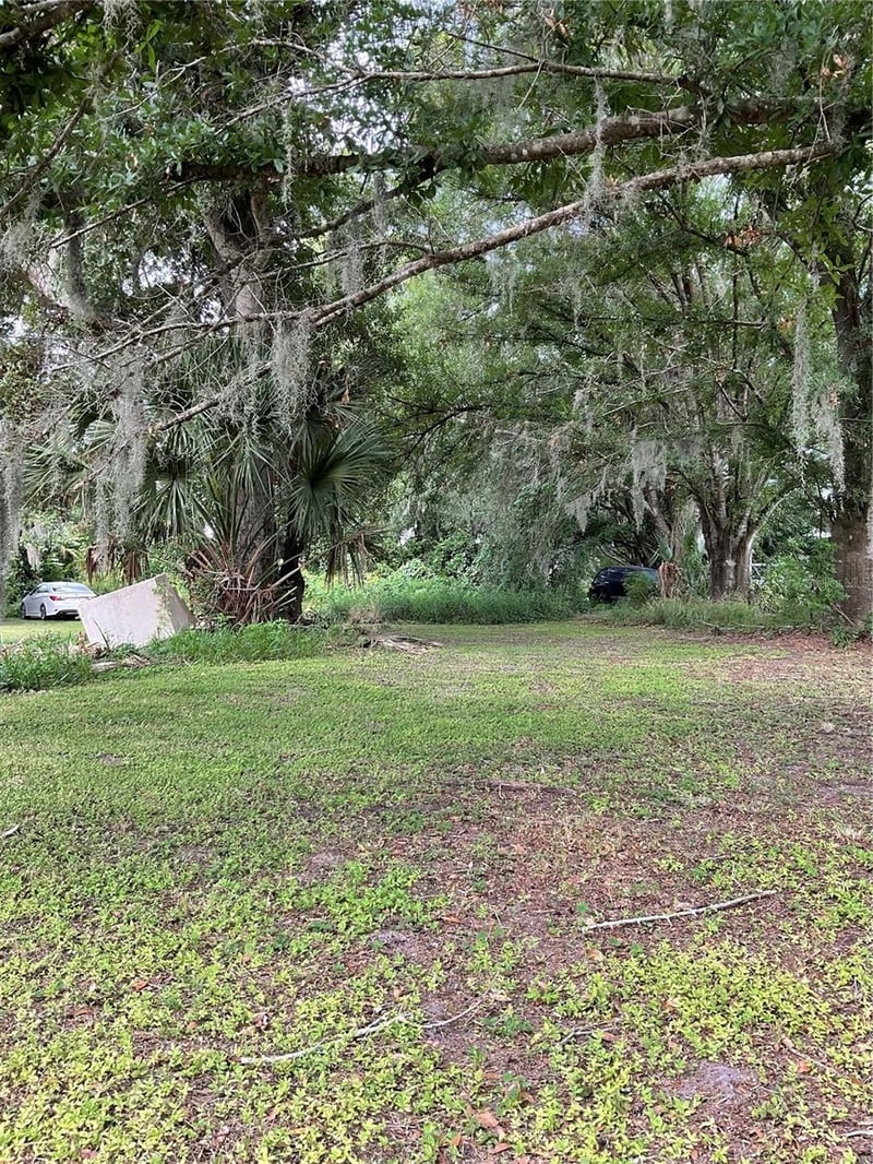 3406 Holloway Rd, Plant City, FL 33567