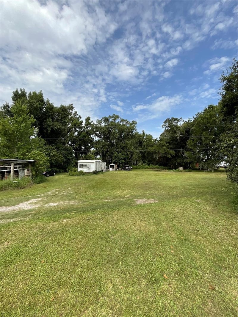 3406 Holloway Rd, Plant City, FL 33567