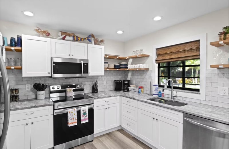 423 47 St, Bradenton, FL 34209