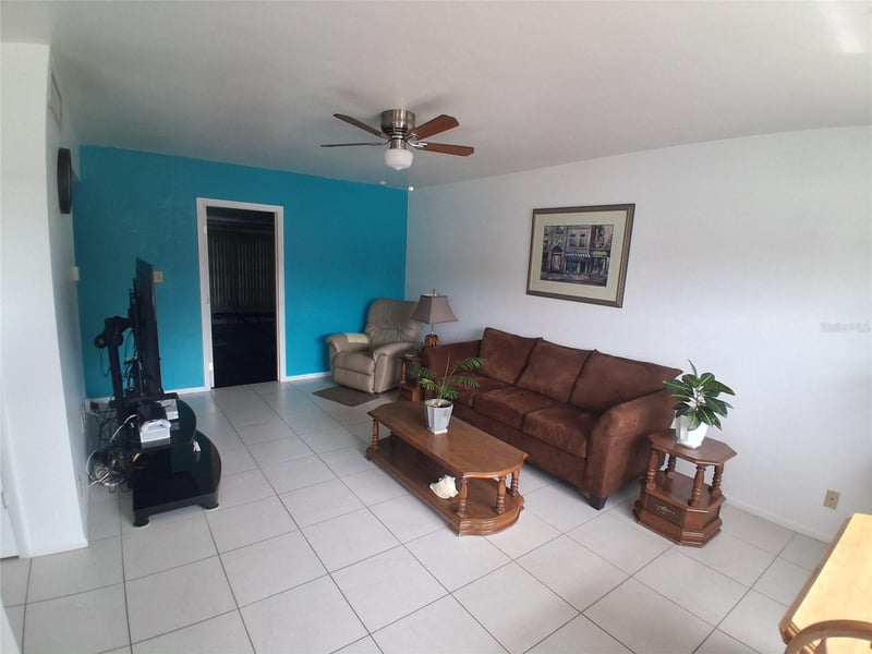 125 Portree Dr, Dunedin, FL 34698