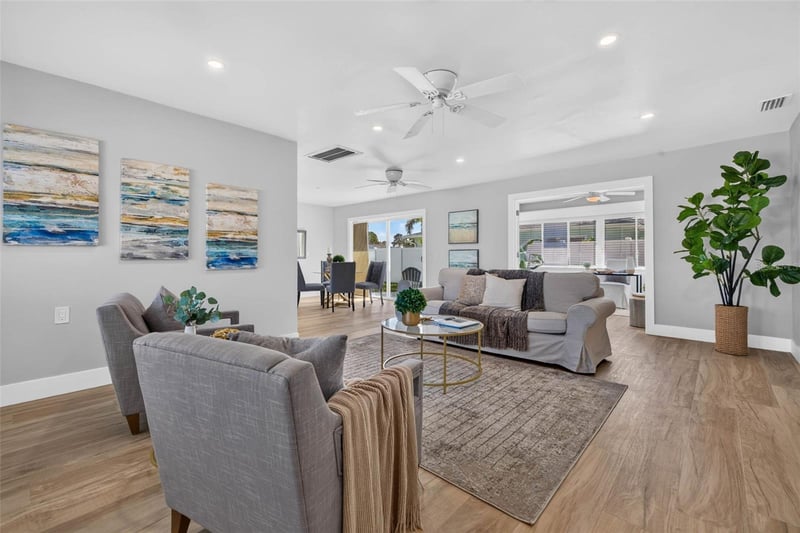 8651 Gulf Blvd, St Pete Beach, FL 33706