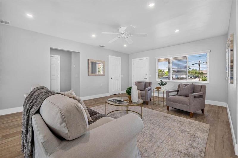 8651 Gulf Blvd, St Pete Beach, FL 33706