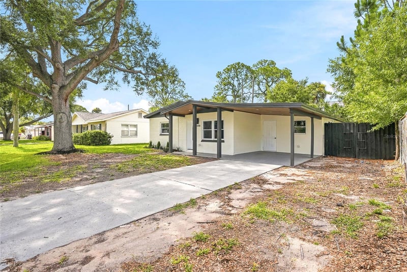8118 Tanglewood Ln, Tampa, FL 33615