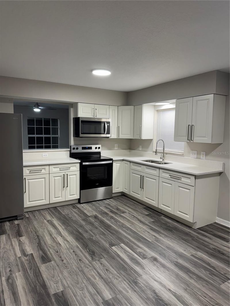 37209 Lock St, Dade City, FL 33523