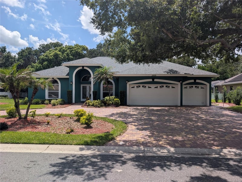 2809 Barret Ave, Plant City, FL 33566