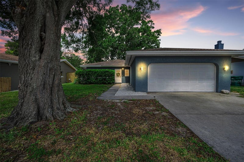 1760 Orangeside Rd, Palm Harbor, FL 34683
