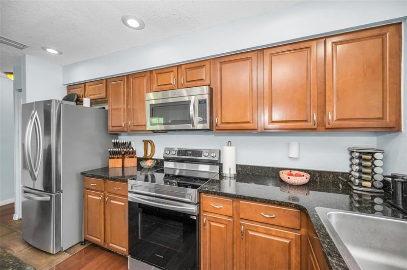 1760 Orangeside Rd, Palm Harbor, FL 34683